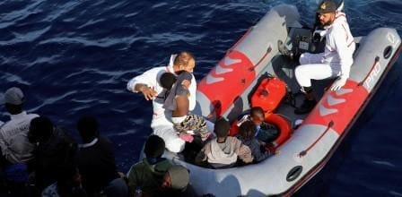 472 migrants illégaux sauvés par la marine marocaine