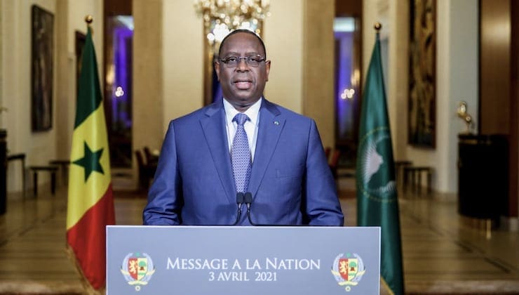 Le président Macky Sall annonce la mise en place d’un programme destiné à offrir des emplois à 65.000 jeunes