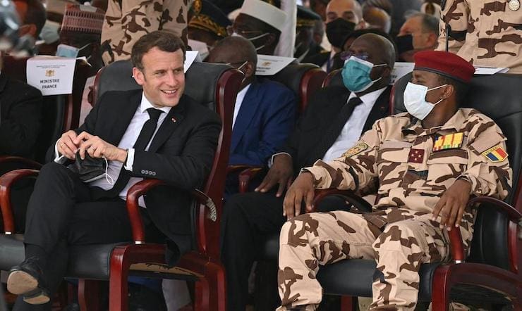 Le président du CMT au Tchad en France pour rencontrer le président Macron avant le prochain sommet de G5 Sahel