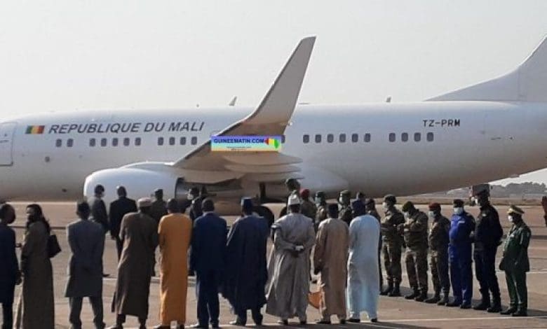 Après une visite en Guinée, une importante délégation ministérielle malienne est arrivée à Nouakchott