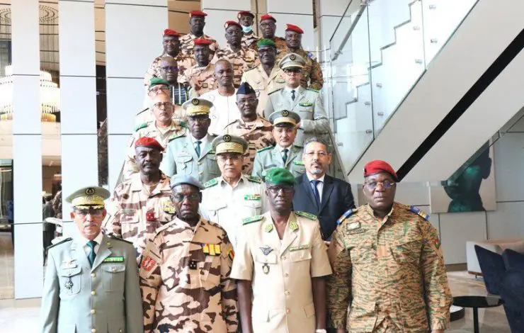 Après le retrait du Mali, les chefs d’état-major des pays du Sahel à la recherche d’un plan alternatif