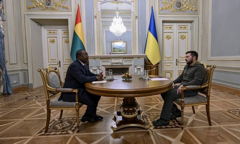 Le président de la CEDEAO depuis l’Ukraine : « nous souhaitons un rapprochement entre l’Ukraine et la Russie »