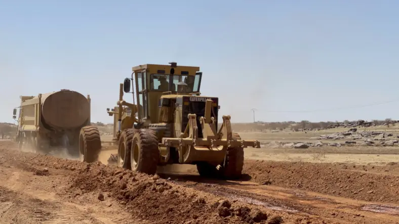 Le ministère de l’équipement met en garde les sociétés chargées de la construction des routes à l’intérieur du pays