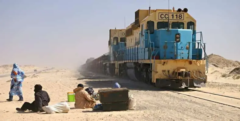 Le mouvement des trains entre Zouerate et Nouadhibou arrêtés pour des travaux sur la voie ferrée