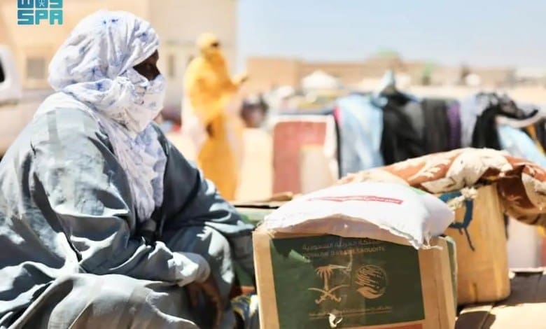 Distribution de kits alimentaires à 4650 familles à Toujounine par le centre du roi Selmane