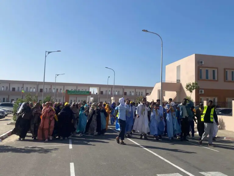 Les étudiants de l’université de Nouakchott qualifient de « farce » les services dispensés pour leur transport