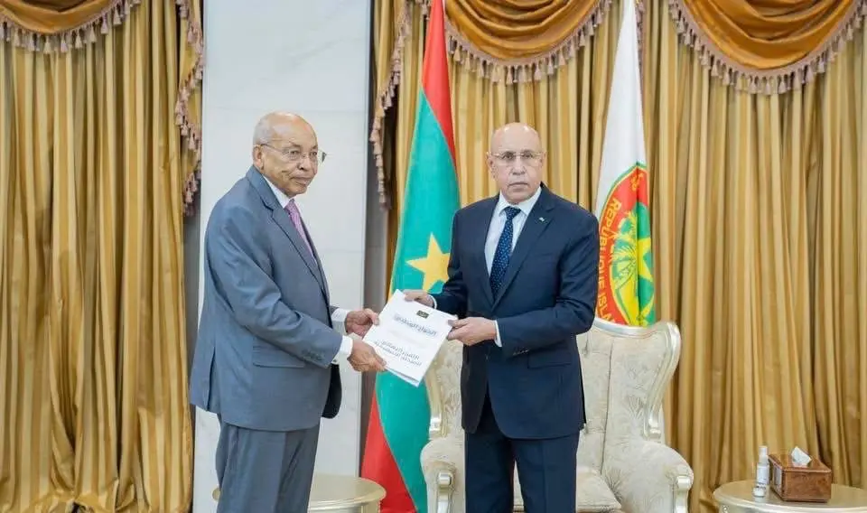 Le coordinateur du dialogue national a remis son rapport au Président de la république
