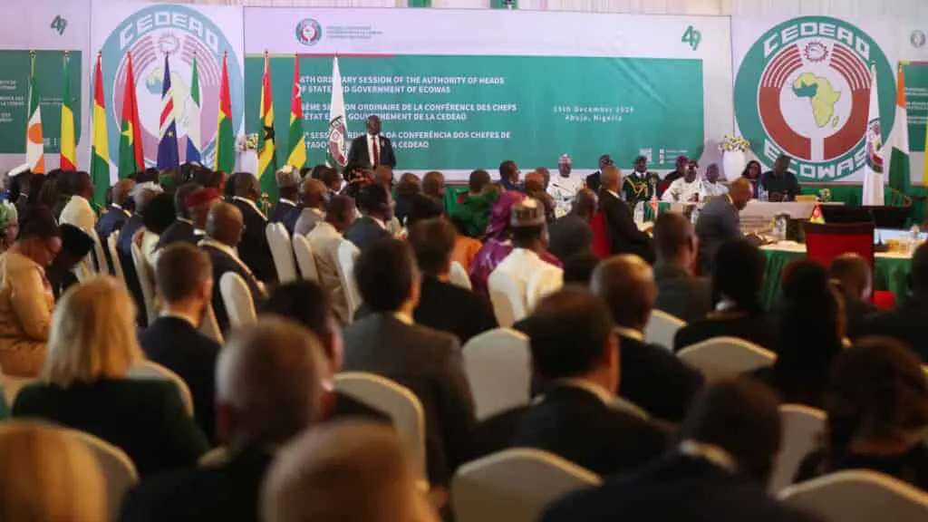 La CEDEAO menace de sanctions toute partie qui entraverait le retour à un pouvoir civil en Guinée Bissau