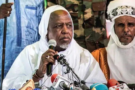 Mali : création d’une large coalition de l’opposition au régime militaire en place prônant la désobéissance