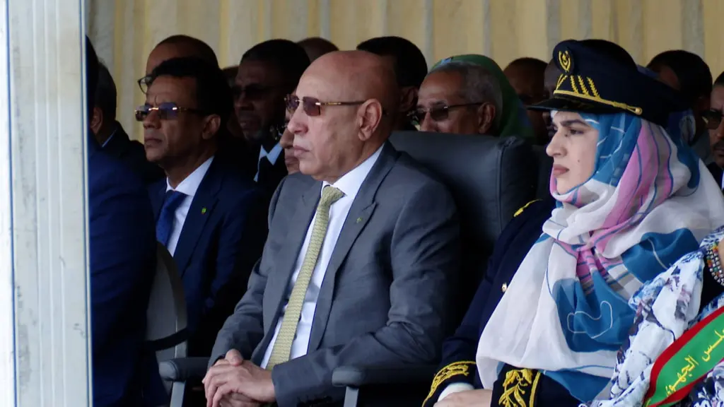 Pose de la première pierre par le président Ghazouani de la première centrale hybride dans le pays financée par le secteur privé