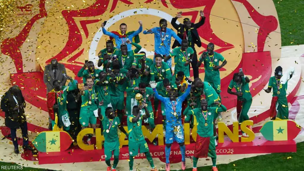 Importantes sanctions financières et suspensions de joueurs et de responsables marocains et sénégalais prononcées par la CAF à la lumière des évènements de la finale de la CAN