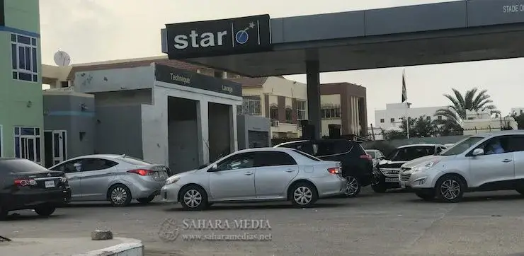 Pénurie d’essence en Mauritanie : le ministère promet une solution au problème avec l’arrivée lundi d’un navire de ravitaillement