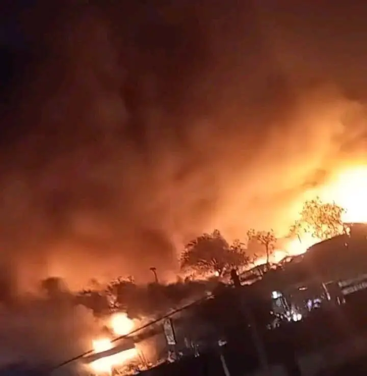 D’importants dégâts matériels dans l’incendie d’un marché à Bamako