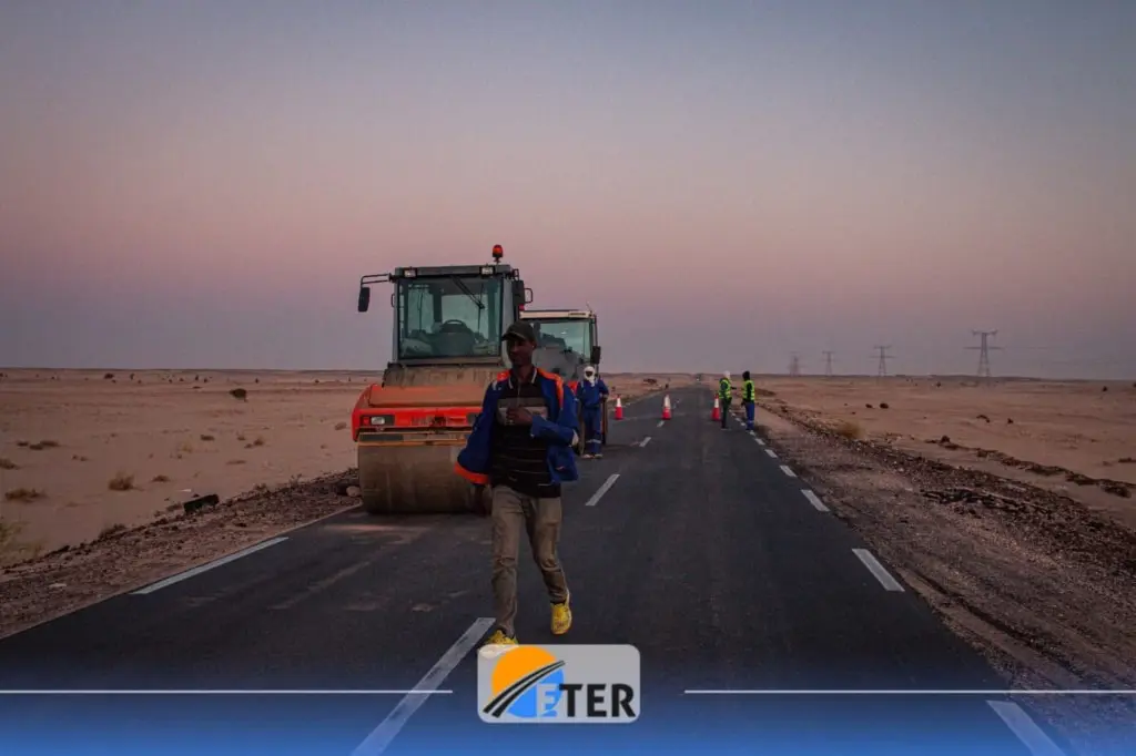 Après les dernières tempêtes, ETER déploie du matériel sur les différents axes routiers nationaux pour les désensabler
