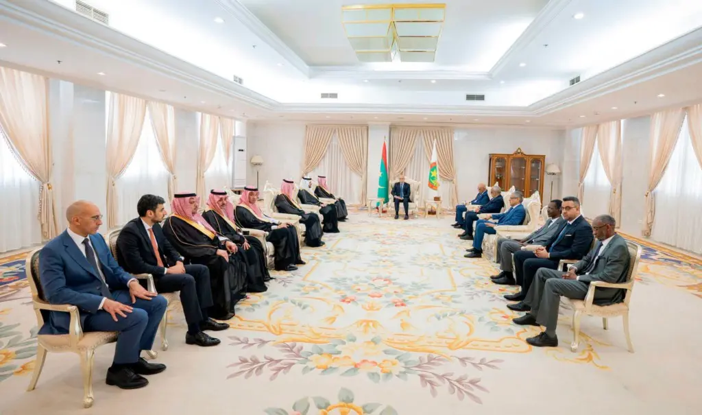Deux délégations saoudiennes du FSD et de la société Acwa Power reçues par le président Ghazouani