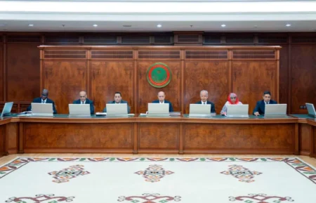 Le gouvernement mauritanien constate un ralentissement dans la mise en œuvre des grands projets
