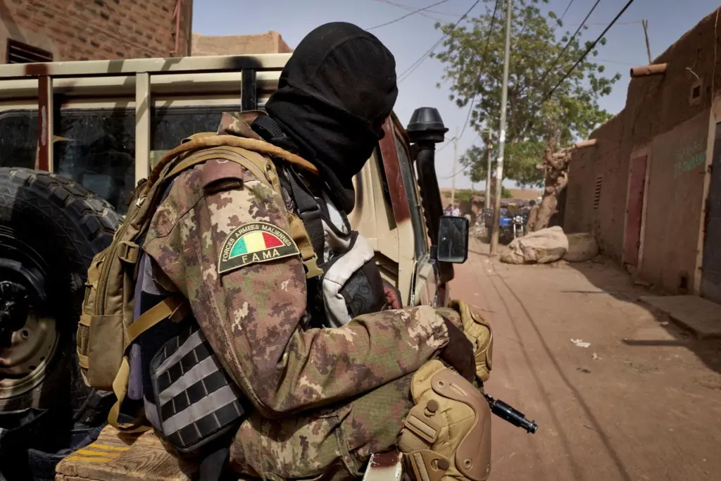 Mali : remise par le FLA au CICR de 6 soldats blessés après la libération antérieure de 82 autres militaires
