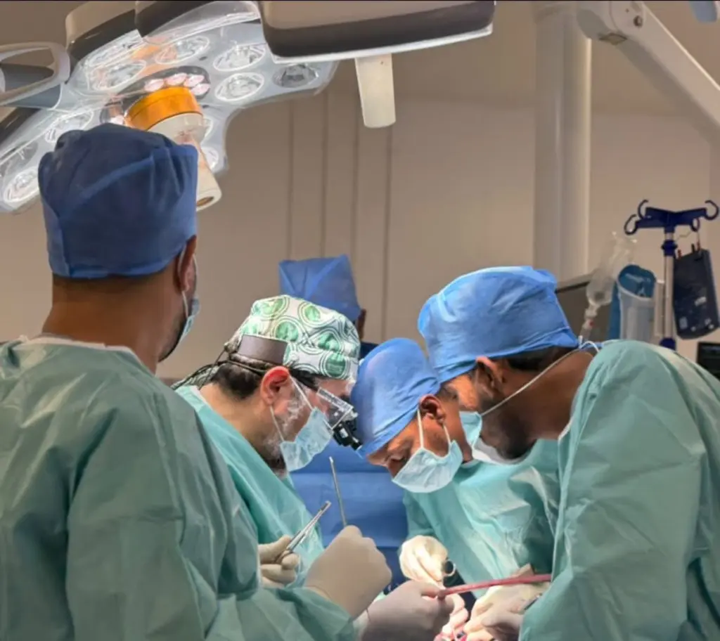 Une mission médicale saoudienne effectue 27 opérations à cœur ouvert au centre national de cardiologie